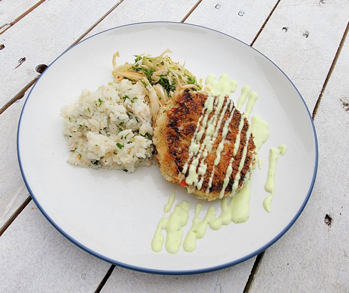 MealPrepGrind's tweet photo. We've got some brand new meals, and we brought back some old favorites this week! Go to https://t.co/VV5clwuIoJ and place your order by Thursday night at midnight for delivery this weekend! #food #foodie #foodphotography #crabcakes #Scranton #ScrantonPA #NEPA https://t.co/af5LcHUfct