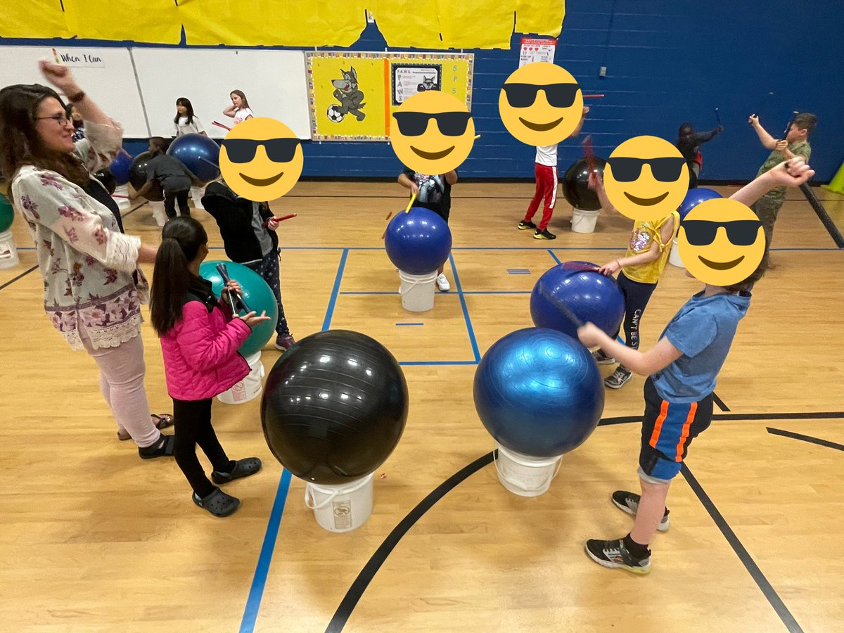 MrsHickersonPE's tweet photo. 3rd Grade creating a cardio drumming routine and performing it. They are doing amazing! https://t.co/mBOuzQXNNV