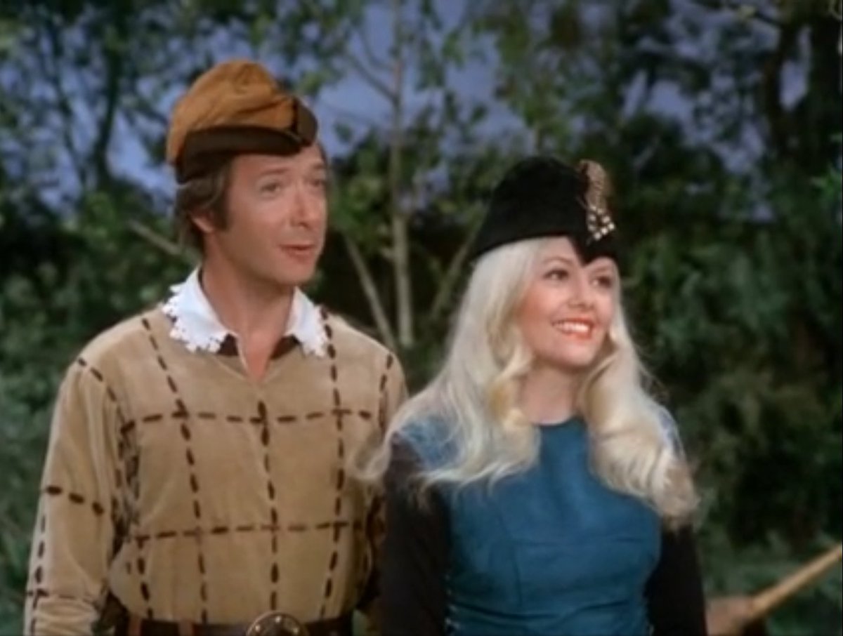 televisionaryZW's tweet photo. 8145. #WhenThingsWereRotten "There Goes the Neighborhood" - #MistyRowe is the MVP of this show, she's the best actor (in a group of mostly stand-ups) & she's quite funny at times too. Anything's (including this ep) is improved w/#PaulWilliams. (B-) https://t.co/oDPRmsVGGM