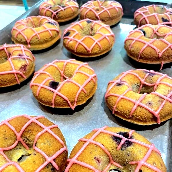 fonuts's tweet image. mixed berry madness is back! Fresh raspberries, blueberries, strawberries with raspberry/lemon drizzle explode in your mouth with each bite!