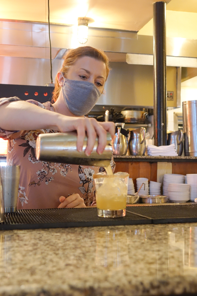 SCKMidtown's tweet photo. Our Beverage Manager, Elizabeth Famellos serving up cocktails! New spring cocktails coming soon to the menu…happy Friday eve! Join us this weekend, reserve your table here: https://t.co/RNDyJwSBsq #SCKMidtown https://t.co/UtDWePn8zJ