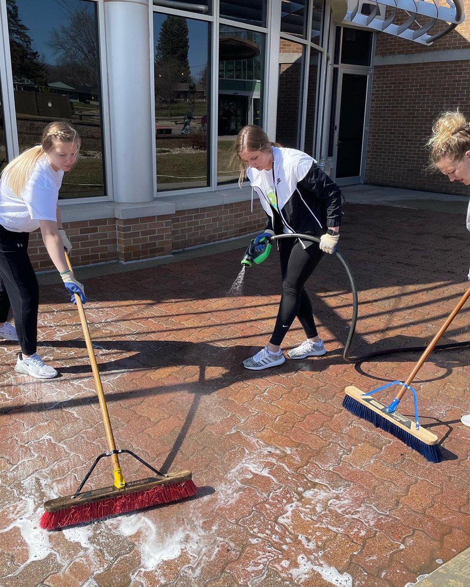 We helped clean up the BVRMC for Buenification Day! #rollbeavs