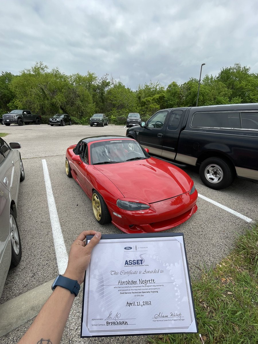 ayeeebruham's tweet photo. fully certified ford technician baby https://t.co/nfnaovCCh8