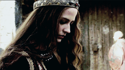 Çocukken gerçekler önemli değildir. Ne kadar çok inandığın önemlidir. Ne kadar istediğin.