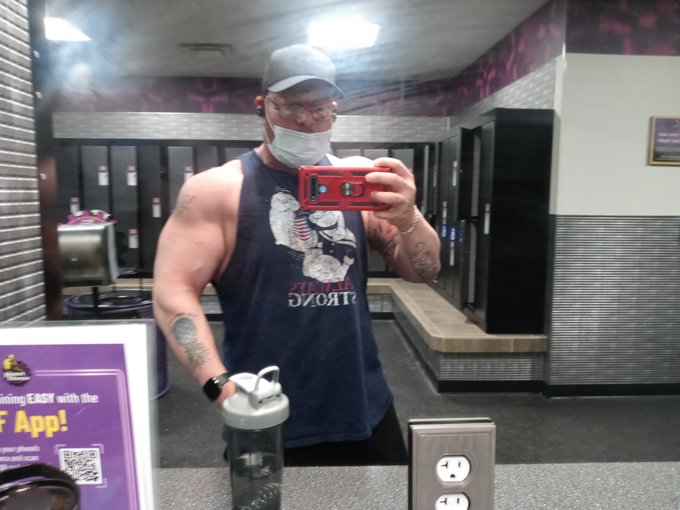 #buyingconent #sellingcontent  Can you believe that I get to FUCK this man everyday for the rest of my<a href="/tag/buyingconent"class="tags">#buyingconent</a><a href="/tag/sellingcontent"class="tags">#sellingcontent</a>