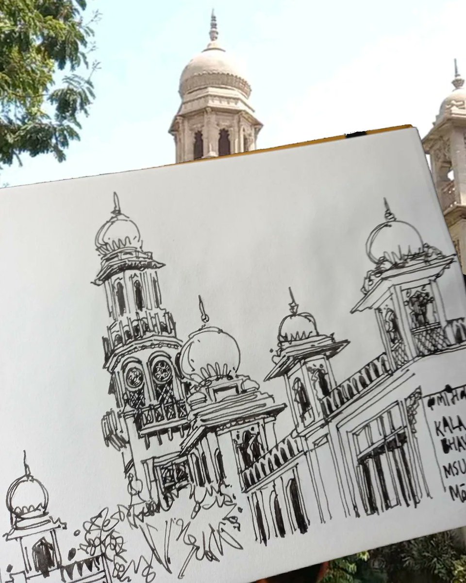 manishbytes's tweet photo. #facultyoftechnology #msubaroda #backtocampus #urbansketchers #USk #uskpune #sketchingonsite #sketchingonlocation #sketchinglive #heritage https://t.co/ILHLpwgXfq