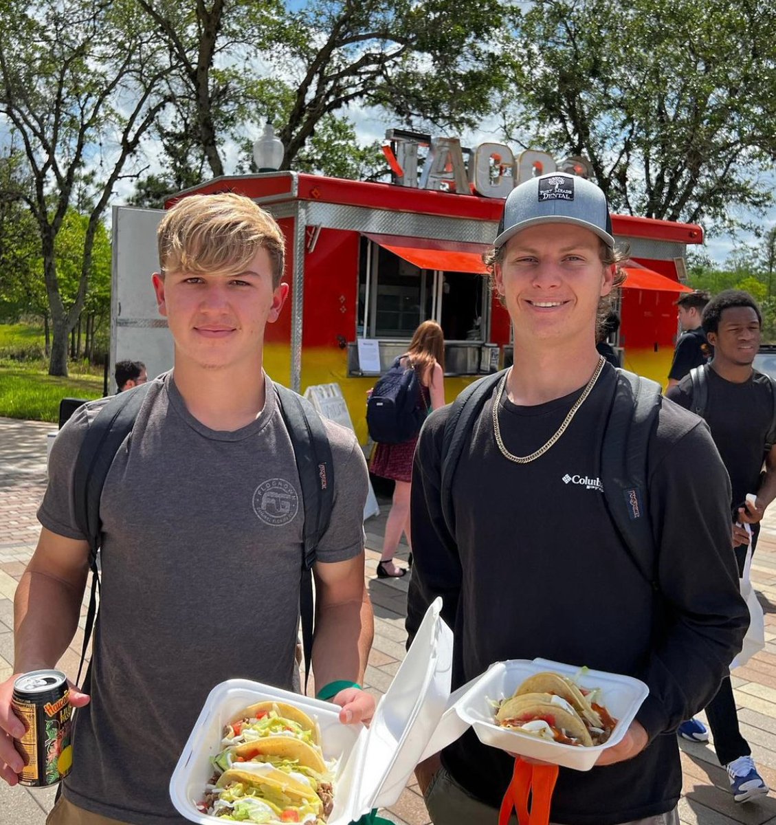 Awesome photos from <a href="/fgcu_pb/">FGCU Programming Board</a>'s 𝐈𝐍𝐓𝐄𝐑𝐂𝐔𝐋𝐓𝐔𝐑𝐀𝐋 𝐅𝐄𝐒𝐓 𝟐𝟎𝟐𝟐! 🌏 Thanks to everyone who came out! 💙💚