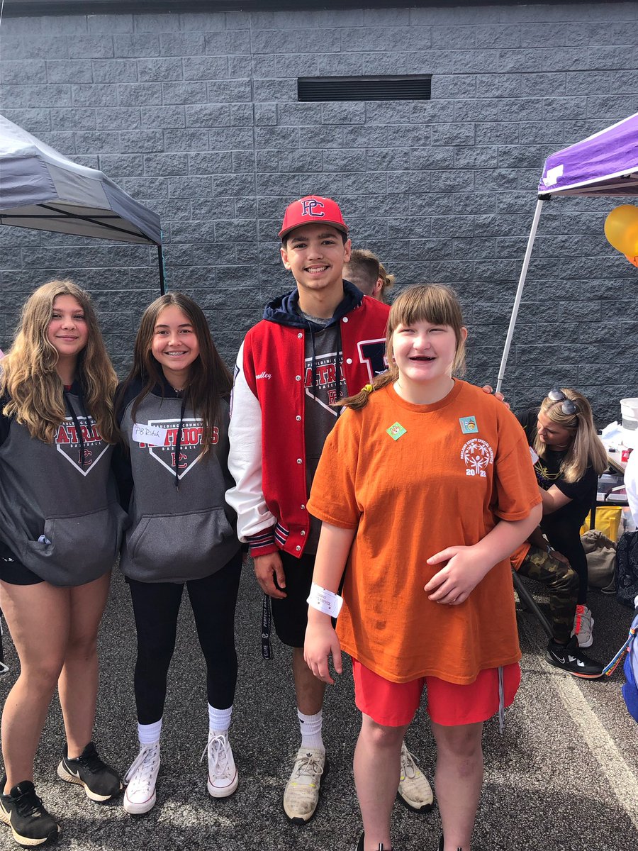 PCHSPatriots's tweet photo. Today members of the @PCHSPatriots team, coaches and managers helped out with the Special Olympics held today at Paulding County.  @PCPatriotsports https://t.co/s5xhO2udUO