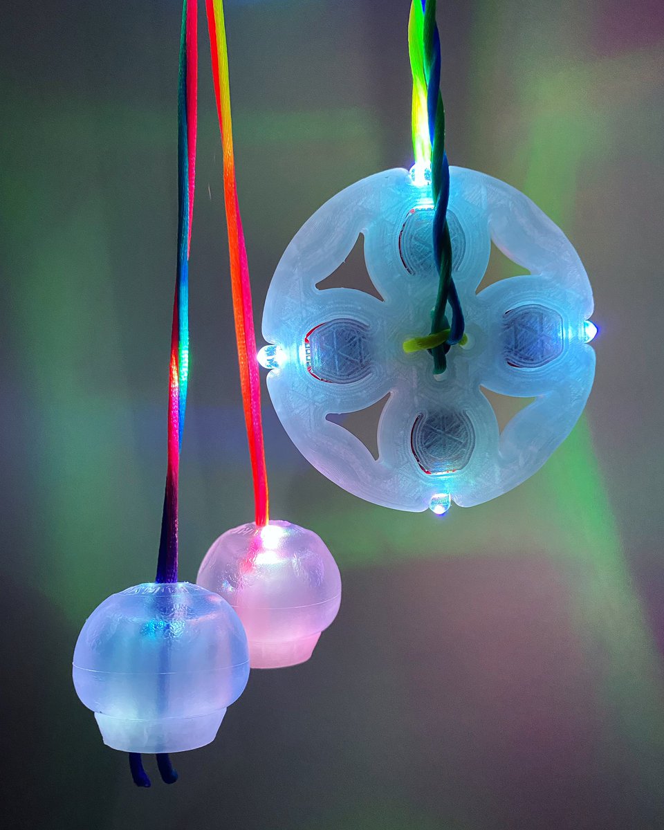ufo_flow's tweet photo. The Evo-4 LED Orbit is finally HERE!! 👽🙌🏼  Clocking in at our most affordable orbit, super durable, AND spinning smooth like butter- everyone is guaranteed to love this casing just as much as we do ✨

-> https://t.co/qg6m0qWe8P 🫶🏼

#flowart #ledorbit #festivalgear #flowartist https://t.co/v3J0LhHHTN