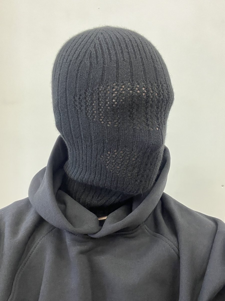 glebkostin's tweet photo. 👁👁

“nobody” mask

• 100% cashmere 
• can be rolled into a beanie 
• you can see through it — nobody can see you https://t.co/m8W1rhcN9g