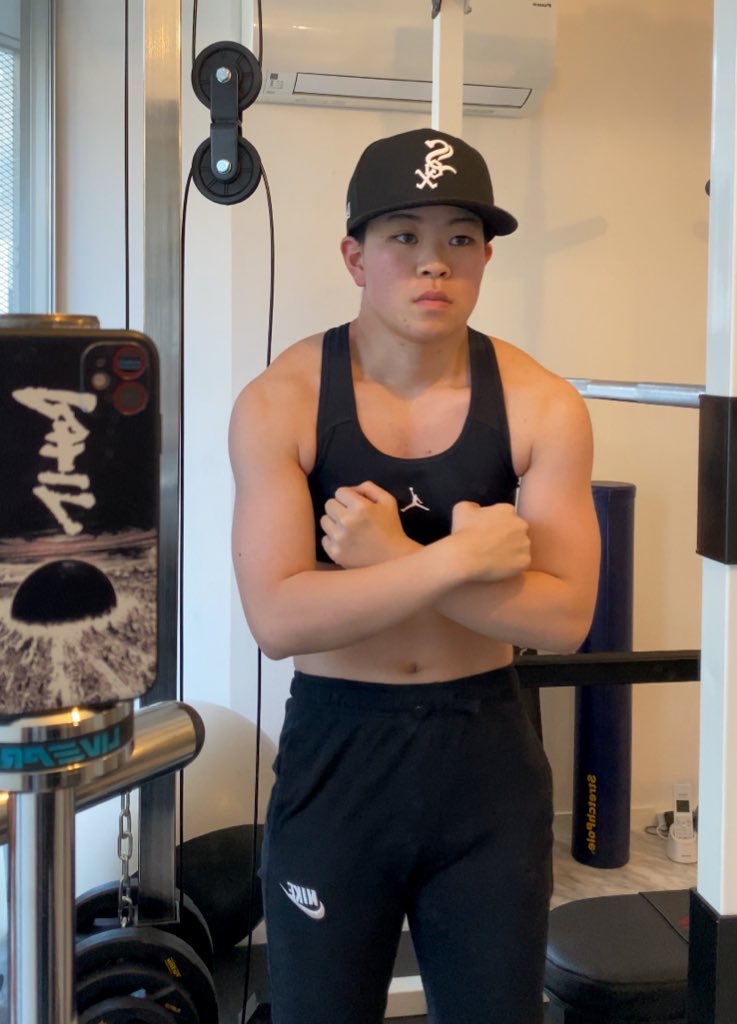 Akira 女性の体を男らしくする人 Akira Workout06 Twitter