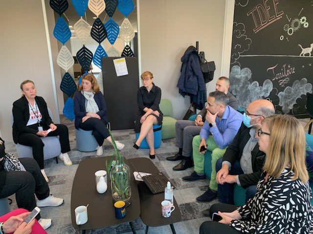 GeraldMarol's tweet photo. Merci à @agglopariSaclay et particulièrement à Axelle Champagne @champagne024 et ses équipes pour leur accueil et pour les échanges fructueux sur l’emploi sur le territoire. #avecPoleEmploi #PEidf #partenariat https://t.co/1GisWkt5fh