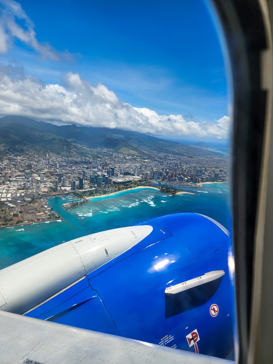 SaltwatrVisuals's tweet photo. A little window view above Honolulu 🏝 Anyone have any fun trips planned?! ✈️🌎🚗🗺📍
#Travel #BeautifulDestinations https://t.co/PYk5my7Ycw