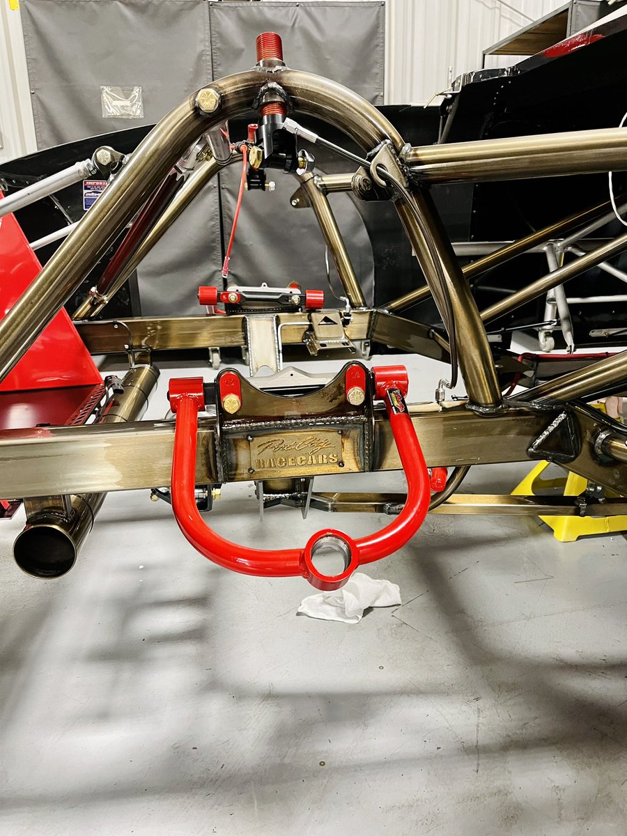 71MKG's tweet photo. @PortCityRacecar How about that clear coat?! 🥵 https://t.co/3Xh6EZypSK