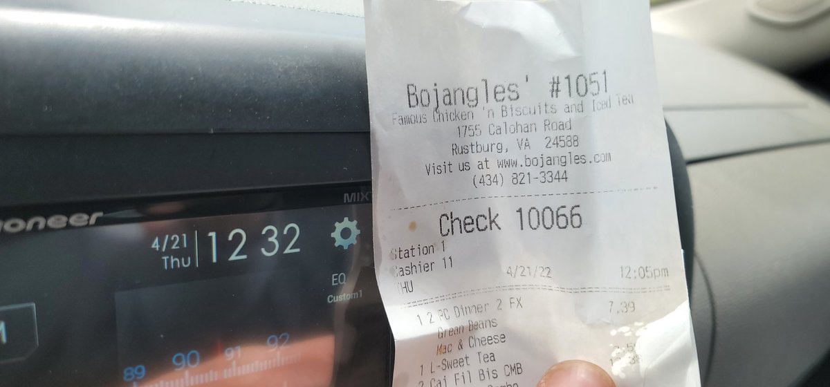 Wirenut434's tweet photo. @Bojangles Now that's what I call fast food. How do you run out of all chicken at lunch time?!? 🤦 https://t.co/x0DFsC3Qo0