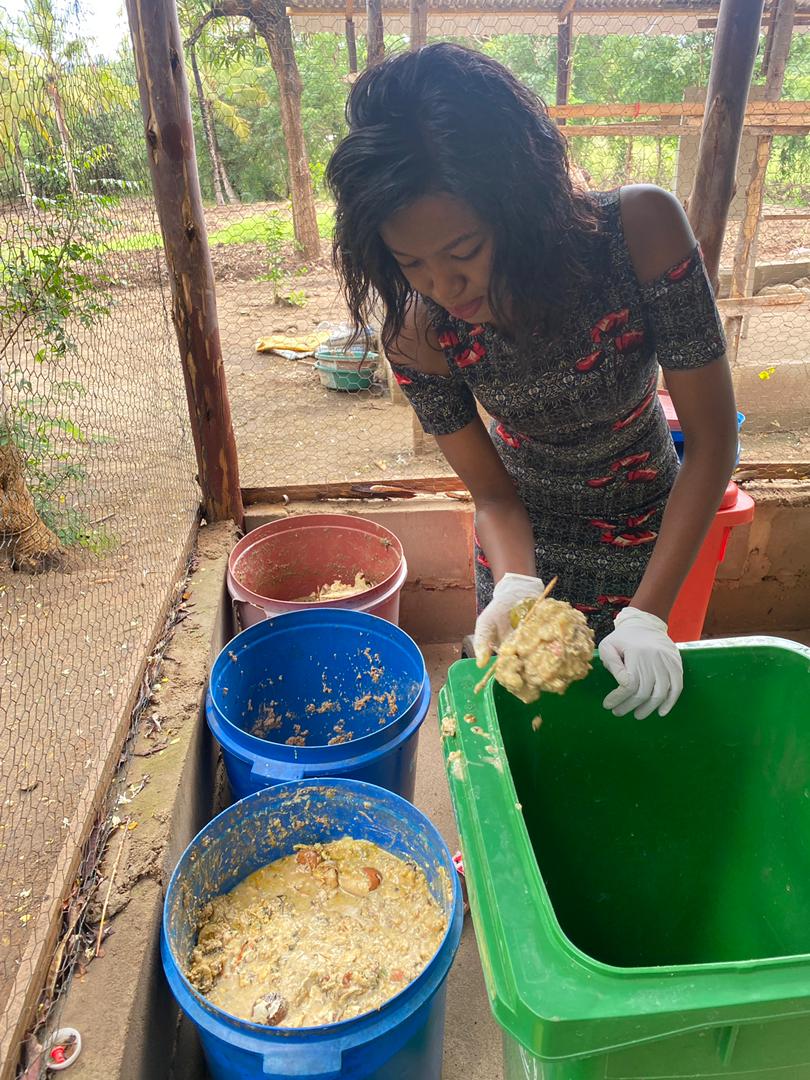Novfeed_tz's tweet photo. We waste all of the energy and water required to grow, harvest, transport, and package food when we waste it. #NovFeed collects and repurposes organic waste to create a RENEWABLE and SUSTAINABLE single cell protein for the rapidly growing aquaculture industry. #sciencefuturefeed https://t.co/PVcVsHSRUz