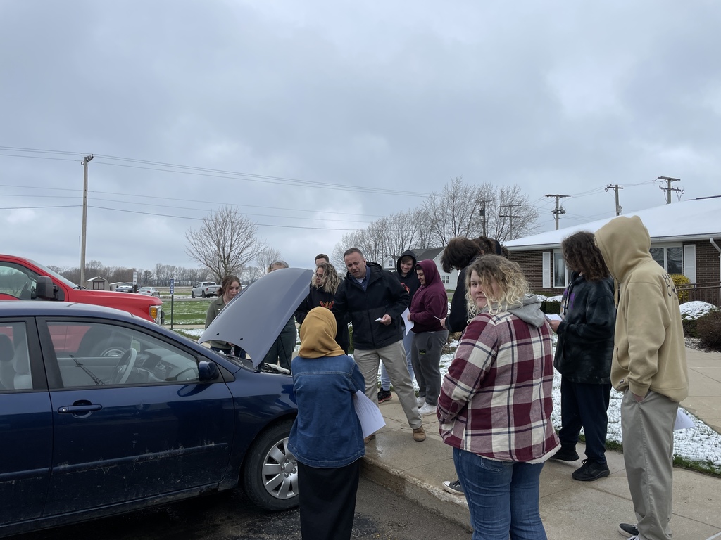 wvJSHS's tweet photo. All seniors will receive a “Basic Car Maintenance” lesson from principal, Mr. Cory, during their College and Career Readiness class. Be sure to ask your senior what he/she learned!
#HandsOnLearning #RealWorldLessons https://t.co/yuiCjcxUV0