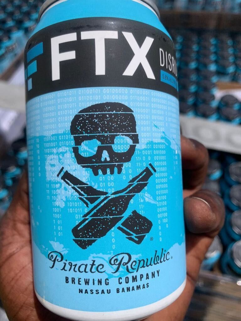 "𝘛𝘩𝘦 𝘰𝘯𝘭𝘺 𝘵𝘩𝘪𝘯𝘨 𝘮𝘰𝘳𝘦 𝘳𝘦𝘧𝘳𝘦𝘴𝘩𝘪𝘯𝘨 
𝘵𝘩𝘢𝘯 𝘤𝘳𝘺𝘱𝘵𝘰 𝘩𝘰𝘥𝘭𝘦𝘳𝘴 𝘤𝘩𝘦𝘤𝘬𝘪𝘯𝘨 𝘵𝘩𝘦𝘪𝘳 𝘱𝘰𝘳𝘵𝘧𝘰𝘭𝘪𝘰𝘴" https://t.co/I8Tix7r...