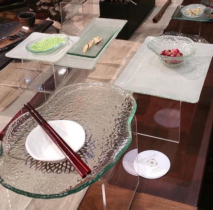 TenStrawberrySt's tweet photo. Wondering how to impress those guests? Find inspiration from our awesome #glassplates !

👉 #SimpleElegantAffordable 

#dinnerware #cheflife #chefs #chefstalk #cuisine #instagood #instafood #swag #wholesale #lifestyle #foodism #foodstagram https://t.co/d587WP9X6Z