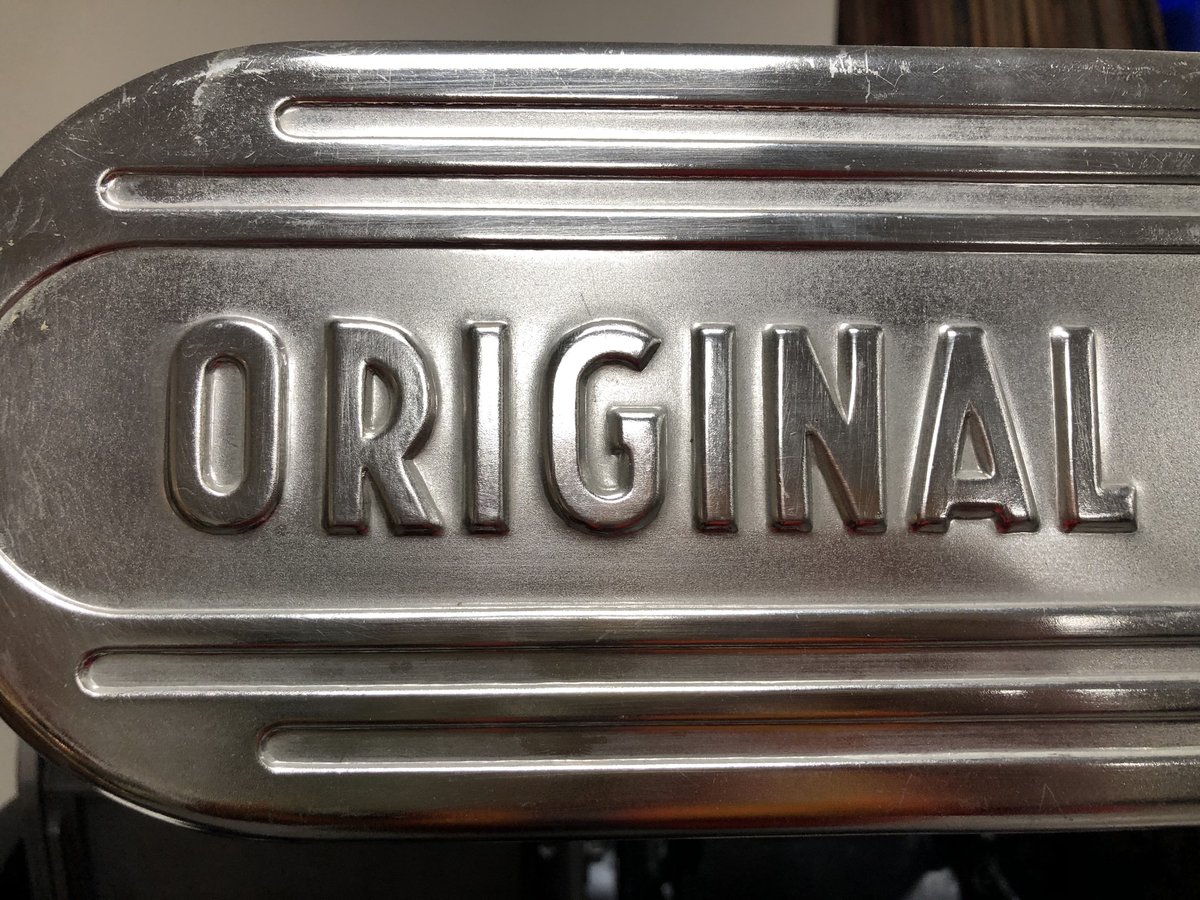 Be yourself... an original is always worth more than the copy⭐️ #WordsToLiveBy #DesignInspiration #EatPrintLove