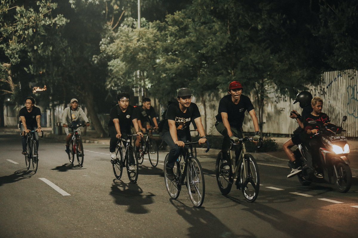 chasterfixie's tweet image. Familia  #fixedgear #fixie #ride