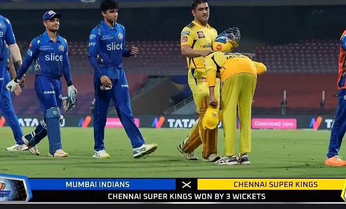 IPL2022 UPDATE: Ravindra Jadeja bows to MS Dhoni after a match-winning knock against Mumbai Indians.