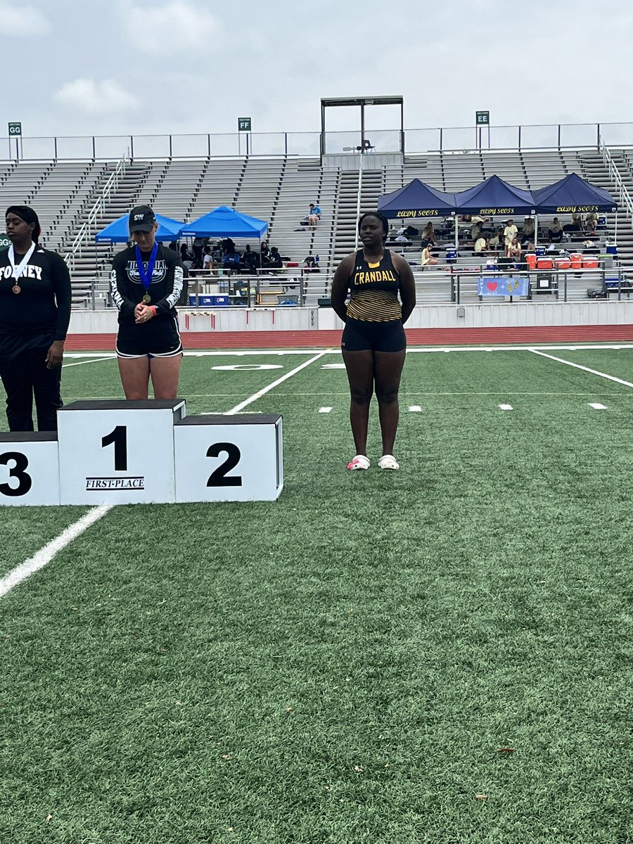Congrats to our first Regional Qualifier <a href="/queen_omosigho/">Hannah Omosigho</a> in the Shot Put with a new PR 36’1
