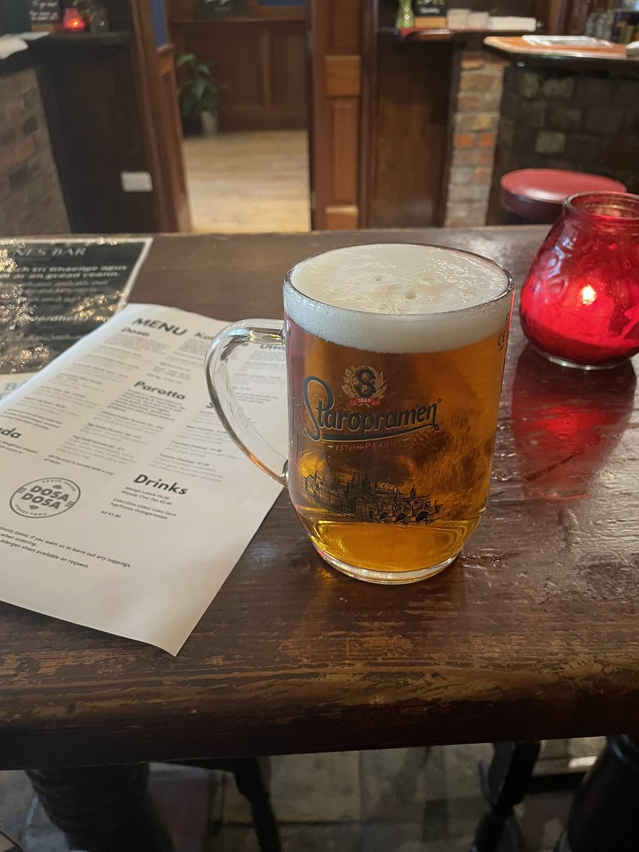 katedemolder's tweet photo. D’ordaigh mé an phionta seo trí Gaeilge amháin agus fuaireas €1 as an phraigheas!!! / I ordered this in Irish and got €1 off @ Hyne’s Bar, Stoneybatter 

💚🍀🔫🐸 more of this, please https://t.co/rEhwHofIPb