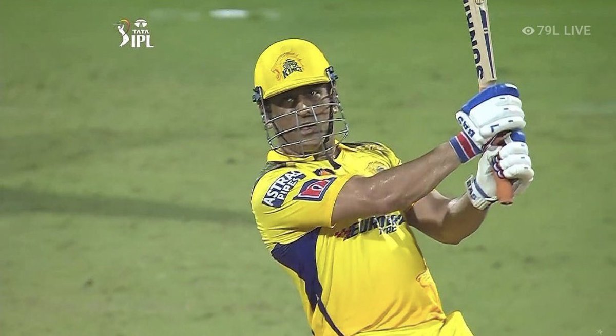 msdfansofficial's tweet photo. King of thrilling finishes. 🥳❤️ #Dhoni https://t.co/MBp2Jml2JM