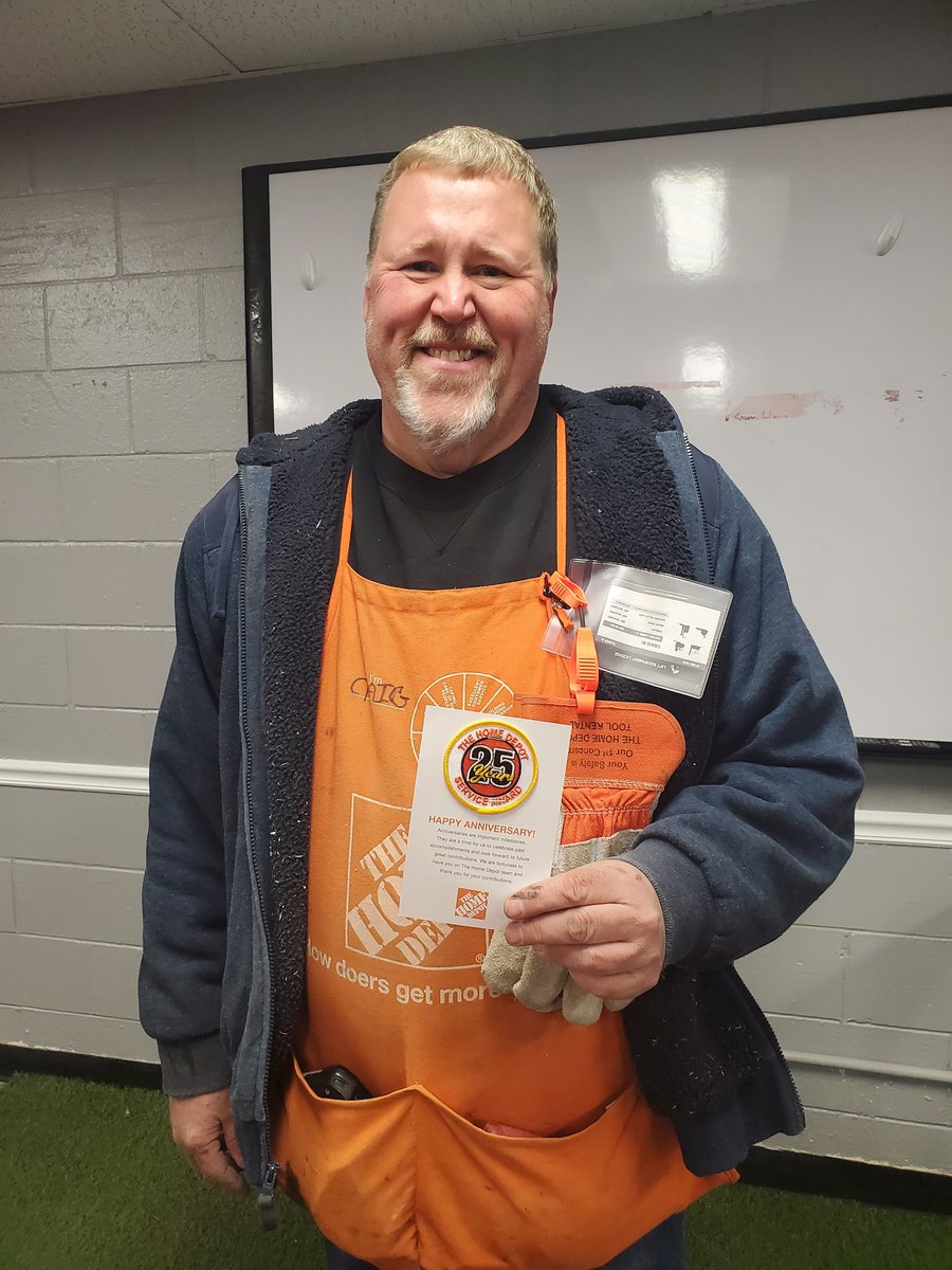 Congratulations Craig on 25 years! We thank you for your dedication to HD and #2668. <a href="/SWhitehouse264/">Scott Whitehouse</a> <a href="/CorsettoDavidHD/">David Corsetto</a> <a href="/homedepotjennb/">Jenn Bourque</a>  <a href="/HouleHeather/">HeatherHouleTHD</a>