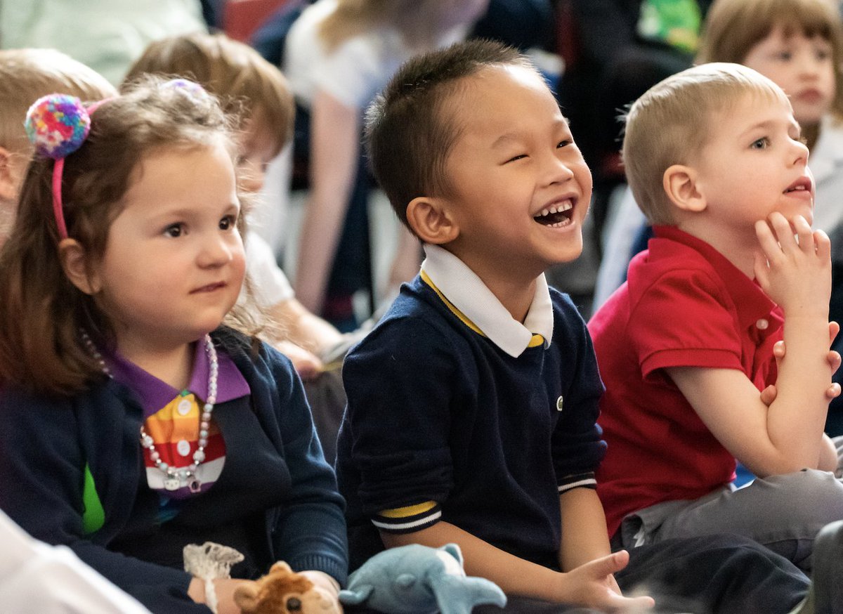 LyceeCalgary's tweet image. Have you been considering if your child is ready for full-day French preschool? Discover the benefits of bilingual education at #LycéeCalgary during a 15 min private chat with our Admissions Manager. 🇫🇷 Book your preferred time  on our website ➡️ lycee.ca/visit