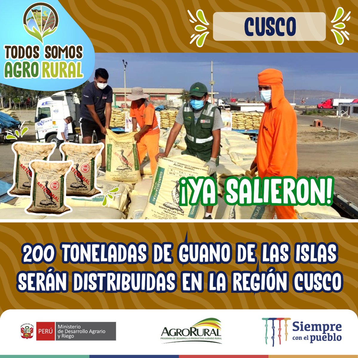 agroruralPER's tweet photo. 📢Guano de las islas directo a #Cusco
🧑🌾👩🌾
✅#AgroRural ha destinado 200 toneladas para su comercialización a través de seis almacenes itinerantes en los distritos de #Huayopata, #SantaAna, #SantaMaría, #Echarate, #Kiteni y #Acomayo. https://t.co/P5hmjYkaU8