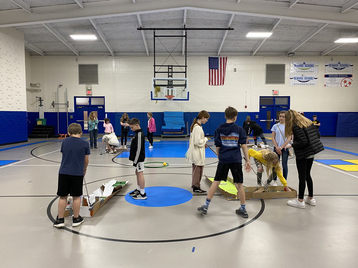 FLtechteach's tweet photo. We finally got to play the Lakeview Links course! It was so fun to watch these kids design, build, &amp; play their own course! ⛳️ #lakeviewlinks #golfproject #steamproject #engineeringdesign https://t.co/60e1D2Oio2