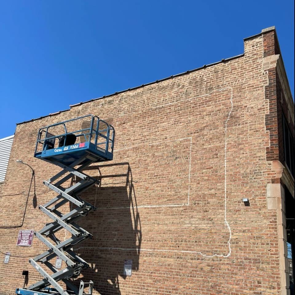 What a beautiful day outside! The perfect time to start making something just as beautiful 😉 While we can't tell you exactly what we've planned for the corner of Roscoe and Broadway right now, we know the community is going to love the way it looks!