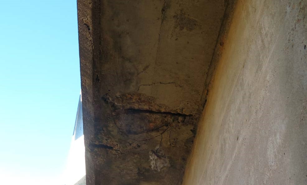 BridgingKY's tweet photo. Crews have been working hard on this Marshall County bridge carrying KY 1824/Old Murray Road over Peggy Ann Creek. The work includes a new superstructure with beams, a deck and railing and repairs to the bridge’s abutments. We can't wait to see the finished bridge! https://t.co/Su54mSFTZW