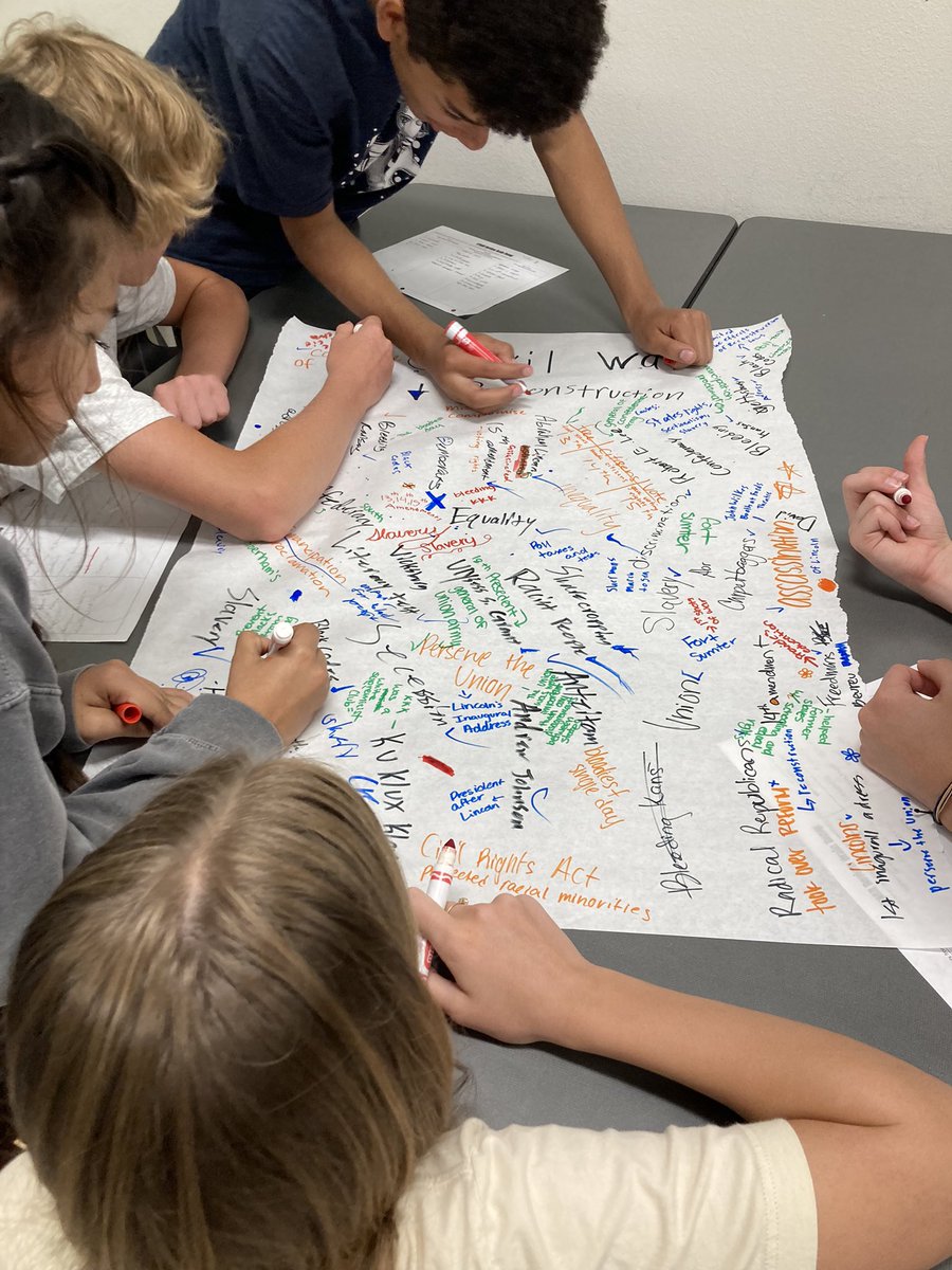 PackerCathie's tweet photo. Collaborative brain dump was a great activity to kick off STAAR review! @SecondaryComal @PrmsVipers https://t.co/vcNlS4Kdhx