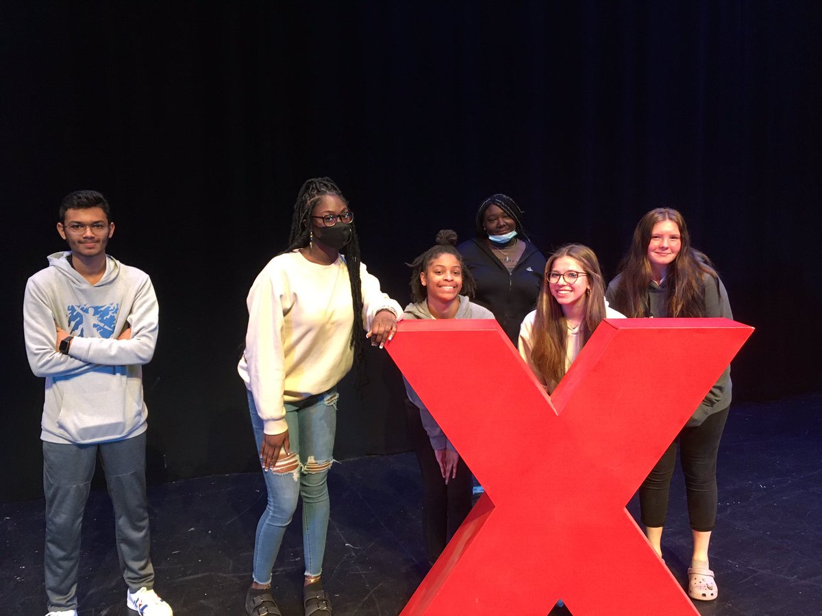 SarahIrmoSS's tweet photo. @IrmoHigh’s IB Career 11th graders presented their initial research today for their Reflective Projects on the main stage. Real-world, relevant, &amp; insightful. The future is bright! @ib_c_p @iborganization https://t.co/FV7jlP6jBY