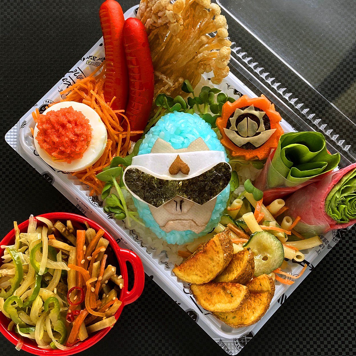 いなばまこと 今日のお弁当 キャラ弁 暴太郎戦隊ドンブラザーズ サラダチキン 枝豆ちくわ ドンブラザーズ より キジブラザー すっかりヤバい人扱いの雉野さん 笑 みほちゃん オムライス で頑張りましょう お弁当 お弁当記録 お弁当作り楽し