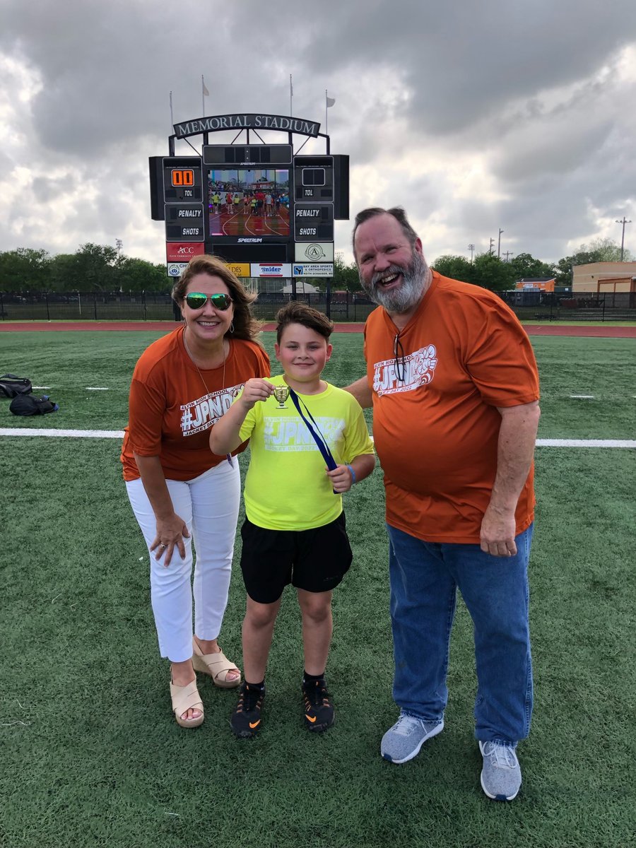 AHS Elementary feeder schools had a great time participating in Jacket Day today.