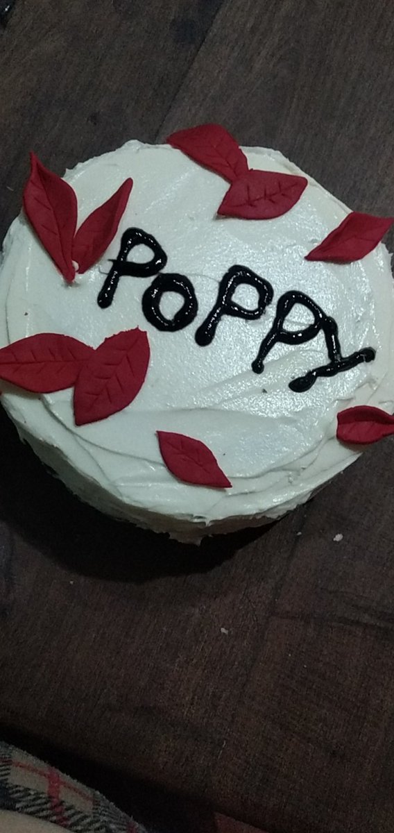 sangre_cenizas1's tweet photo. Se hizo lo que se pudo ๐ feliz cumple atrasado a la Meyaah Iiessa, nuestra poppy
@JLArmentrout #FromBloodandAsh #poppy #happybirthday #Ilessa #desangreycenizas https://t.co/rHDNBSjW6U