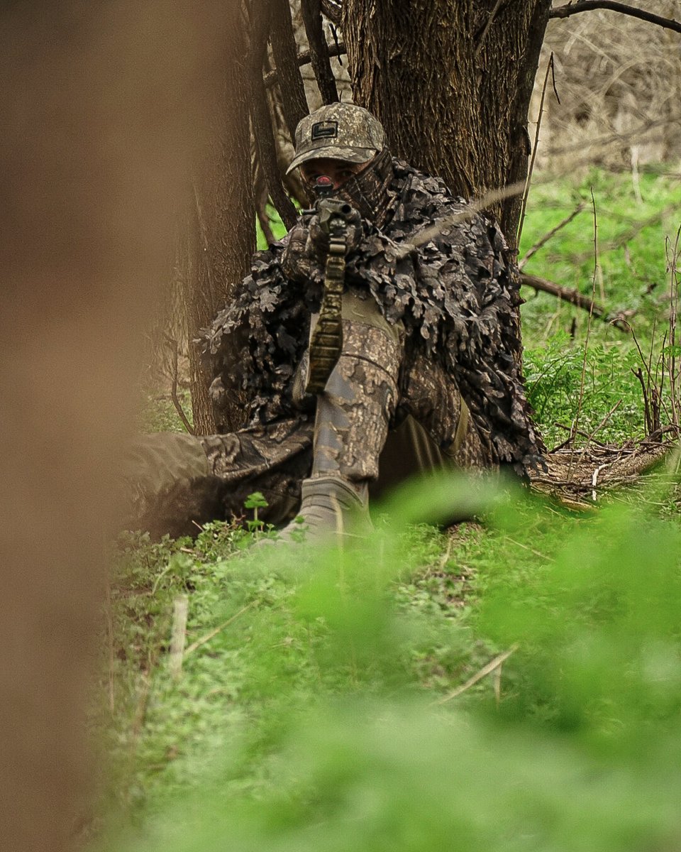 Realtree's tweet photo. The Ghost Shooter 3D Leafy Ghillie Jacket from Banded. Every turkey hunter needs one. 

Link to shop now: https://t.co/n3Bhh2eYuJ

#RealtreeTimber https://t.co/M8GJ14vElu