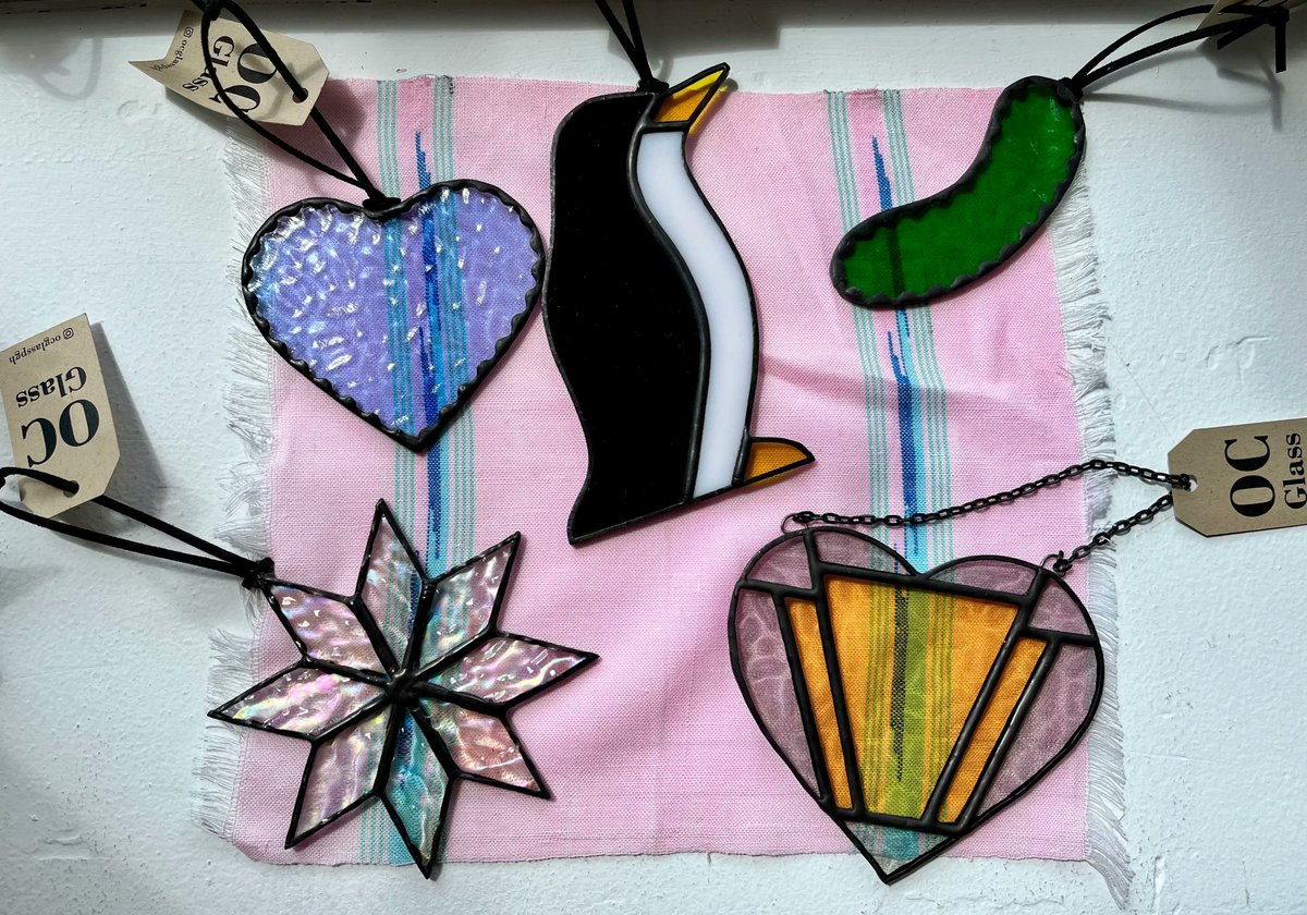 lovePGHshop's tweet photo. Clahdy day in the Burgh? No problem! These suncatchers are sure to brighten up even the cloudiest of days! 🌥🌥🌥
#lovepittsburgh #pittsburghlove #pittsburghgifts #lovepgh #pittsburgh #shoplocalpgh #pgh #championsoflocal #womenownedbusiness #localgoodness #madeinpittsburgh https://t.co/eqBfCPuAEa
