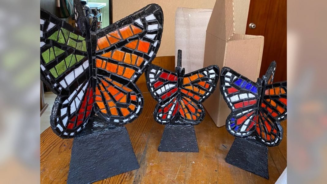 distritoregio's tweet photo. #EstilodeVida @KCSMMexico y @ClubRotarioMonterrey anuncian reforestación masiva para la Mariposa Monarca
En total se plantarán 60 mil árboles para reforestar el santuario de la Mariposa Monarca en El Rosario, Michoacán.
https://t.co/4A0649x8j7 https://t.co/NIu9qRKV31