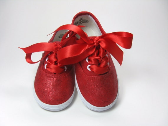 boygirlboygirld's tweet photo. Red Glitter Shoes, Extra https://t.co/F1P8lCazX6 via @EtsySocial #etsymntt #etsymnt #RedGlitterShoes #WideWidth https://t.co/CfL8S0A7eJ