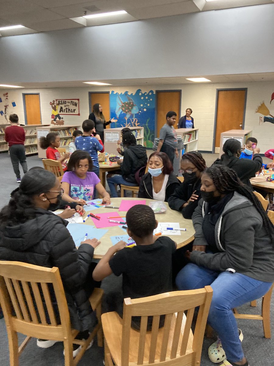 Halpin_coachCCS's tweet photo. 3rd grade Mini Society citizens at Parker have been producing “goods” to sell tomorrow at a school wide market day. A huge shout out to CHS students who have been working alongside s’s all wk. ⁦@clintondalesch⁩ ⁦⁦@shannonking22 @Luvmydragons⁩ https://t.co/Qz3u2PLNUm