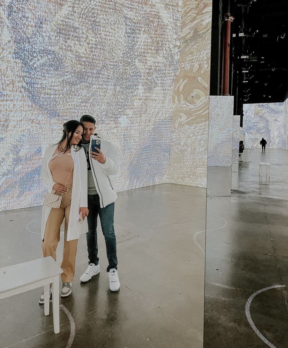 vangoghcle's tweet photo. Need an indoor escape from our very Ohio-y start to spring?🥶🌧️
-
Plan your escape to Lighthouse ArtSpace Cleveland today  ➡️ https://t.co/FBq1rhIT1F or link in bio. 
📸: @jdiaz010
-
#VanGoghCleveland #VanGogh #Cleveland #ImmersiveVanGogh #LighthouseImmersive @lhimmersive https://t.co/UgsTq4GiTA