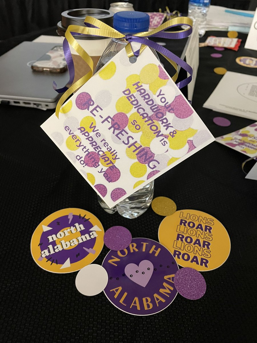 kimberw5226's tweet image. Feeling the love! 💜💛@amstiuna #coachingcommunity #wegraduated