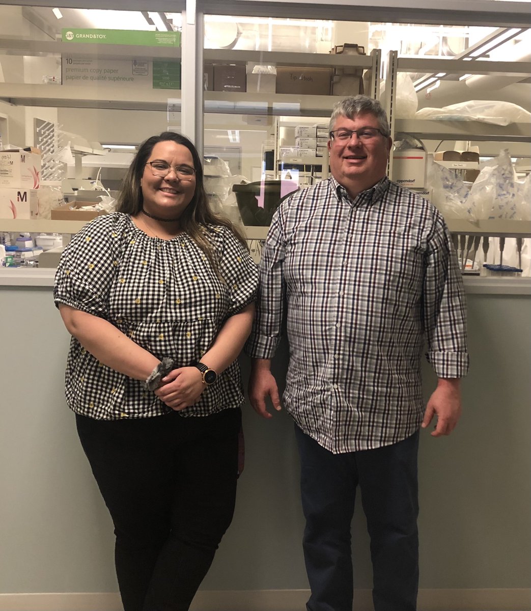 nicolejankovic's tweet photo. I'm a Doctor! 👩‍🔬

Thank you @MarkTMcDermott and @cayranci for your unwavering support throughout my PhD, and to all the committee members on my defense!

Excited to start my next chapter. https://t.co/LkRCq6Gqq8