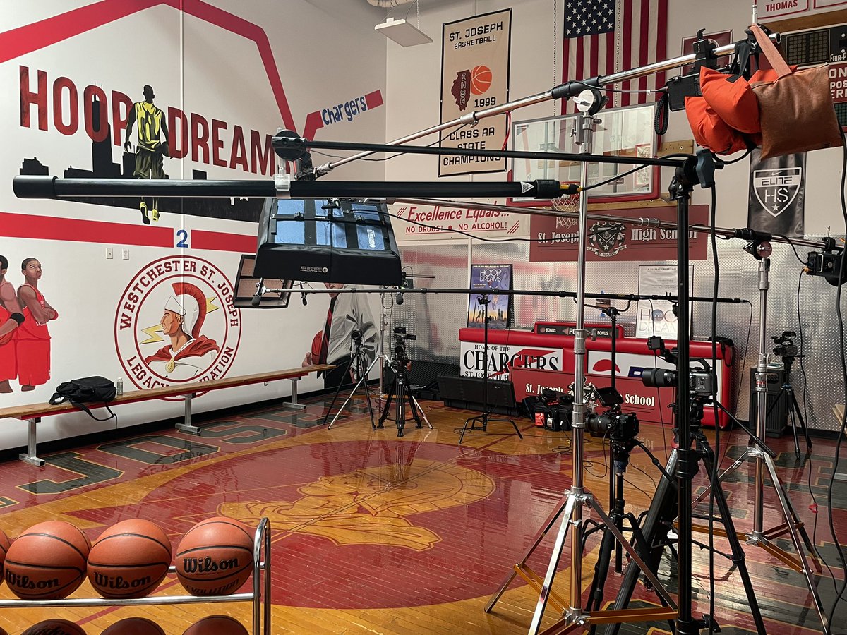 OGHoopDreams's tweet photo. Cookin up a few things in Vegas. #oghoopdreams w/ @tusshoopdreams &amp; @hoop22dreams on @UNLNetwork 
-
Listen &amp; Follow. Link in bio.
-
#lasvegas #hoopdreams #unlearning #basketballdiaries #nbastories #originstory https://t.co/AfEsFlLFFN
