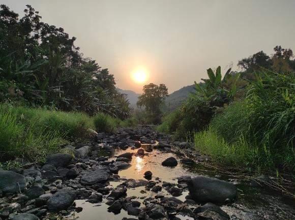 mizoraminsta's tweet photo. Lau lui, Thenzawl
.
.
Pic credit π· @lalremmawia10
.
.
.
#laului #river #nature #water #lau #luiluang #lui #sunset #nitla #tlai #beautiful #mizoram #mizoraminsta #northeastIndia #thenzawl https://t.co/3Y5JZe5zBH